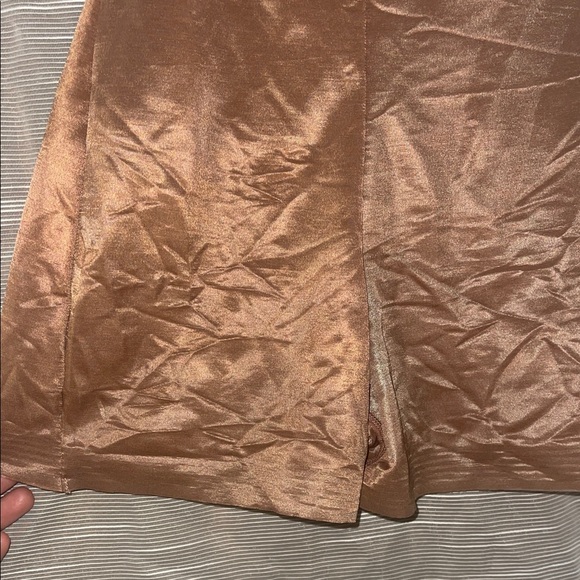 SKIMS Tan Strapless Shapewear - Picture 5 of 8